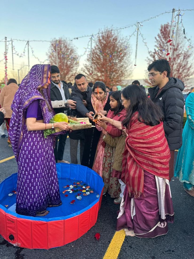 A Vrati offering Sandhya Arghya