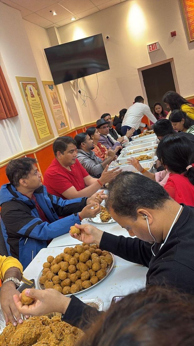 Fresh Thekua being packed for families
